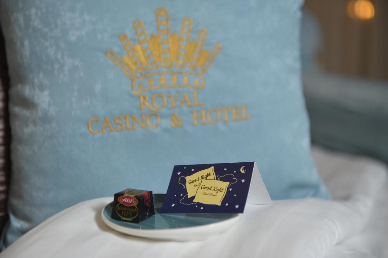 Royal Casino & Hotel Batumi Bagian luar foto